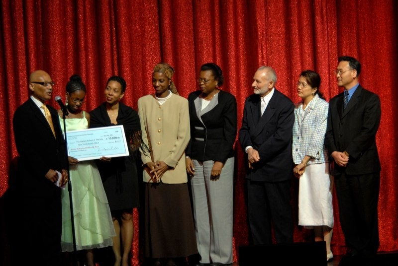 Harlem Cultural and Scholarship Fund presents a check of $10,000 to the Harlem School of the Arts