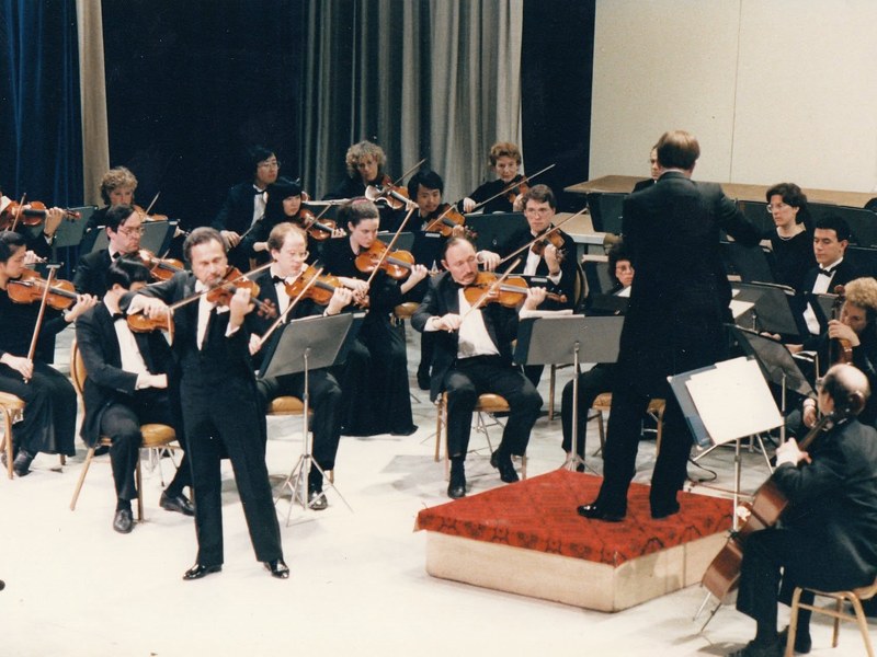 Renowned violinist Aaron Rosand with the NYC Symphony at the Manhattan Center in New York City.