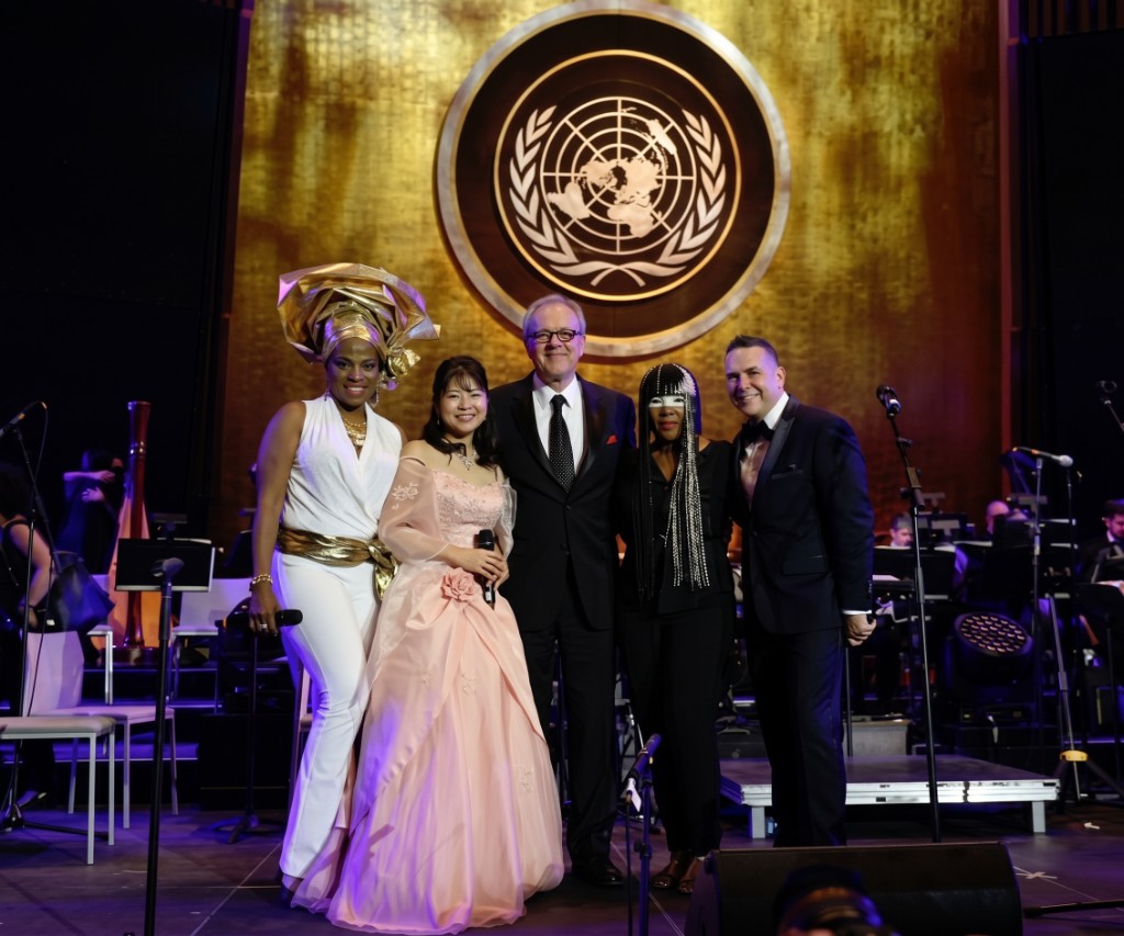 David Eaton with guest soloists at the United Nations
