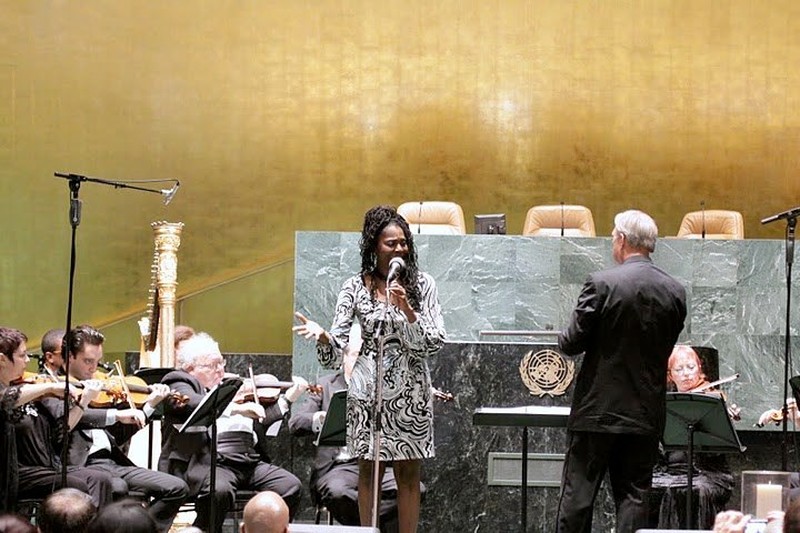 Mzuri Moyo Sings “Still I Rise.”